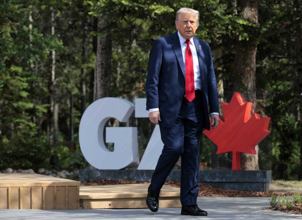 Trump smentisce Macron: “Il mio ritorno dal G7 non ha nulla a che vedere con Israele e Iran”
