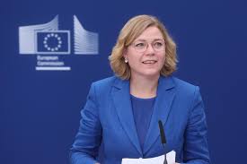 Europa accelera sulle AI gigafactory: 76 candidature e 20 miliardi di euro per colmare il gap