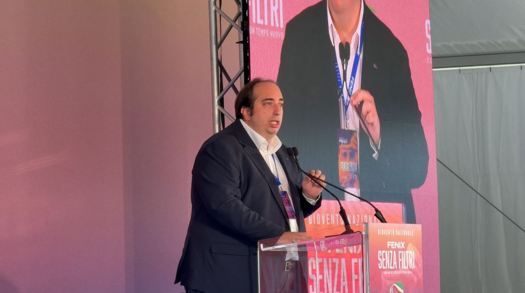 Innovazione, giovani e sovranità tecnologica: l’intervento di Gabriele Ferrieri (ANGI) a Fenix di Gioventù Nazionale (FdI)