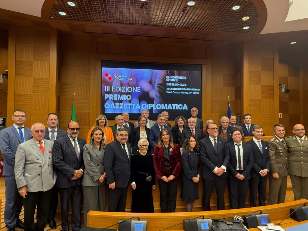 Premio Gazzetta Diplomatica 2025: eleganza, cultura e diplomazia al servizio del dialogo tra popoli
