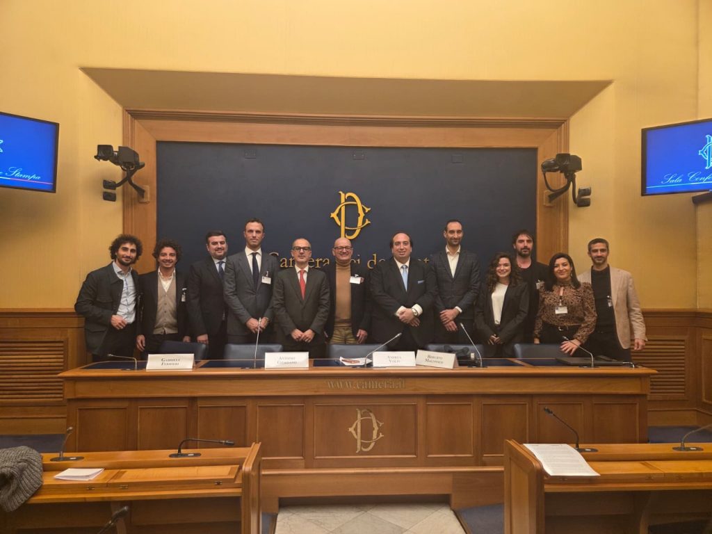 Startup e imprenditori italiani chiedono un Digital Omnibus più ambizioso: “Serve un intervento coraggioso per rilanciare la competitività europea”