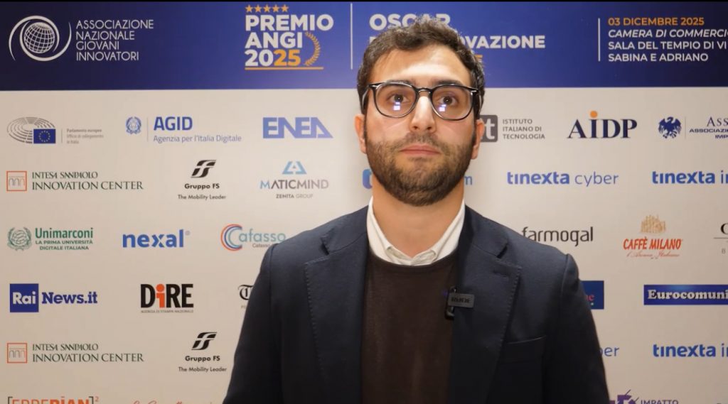 Malacarne al Premio ANGI 2025: “La nostra microfibra vivente assorbe CO₂ e rilascia ossigeno”