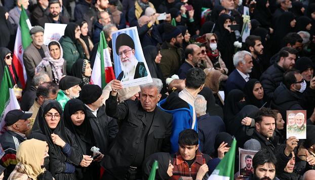 Proteste in Iran, Khamenei attacca Trump: «Colpevole per i morti», crescono le tensioni