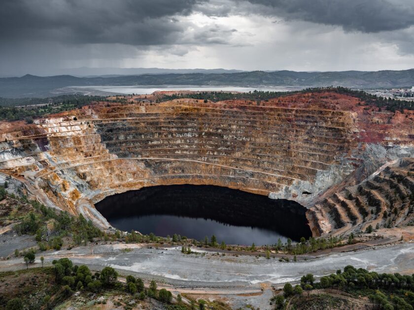 Rame strategico e maxi-fusione: Glencore e Rio Tinto verso un colosso globale da 260 miliardi