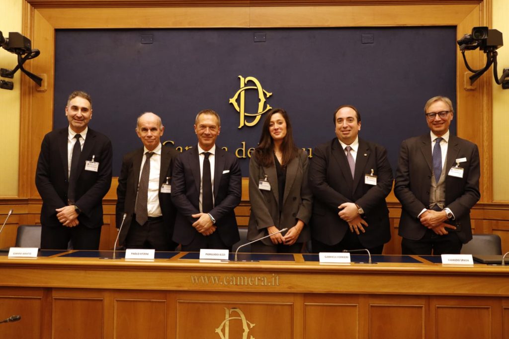 Competenze e tutele: il punto delle Istituzioni sull’Intelligenza Artificiale e i rischi cyber