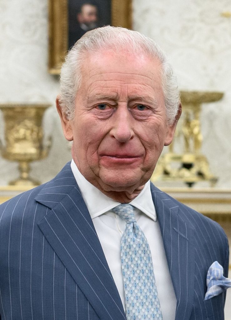 Re Carlo dice addio a Buckingham Palace: il palazzo non sarà più la residenza del sovrano