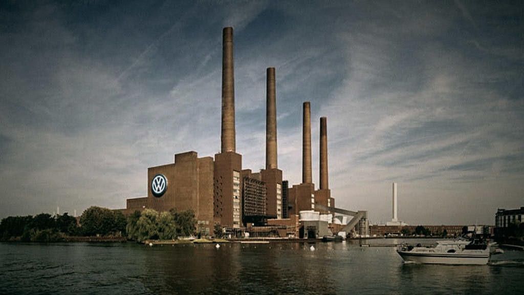 Volkswagen prepara una maxi riorganizzazione: verso la chiusura di quattro stabilimenti in Germania