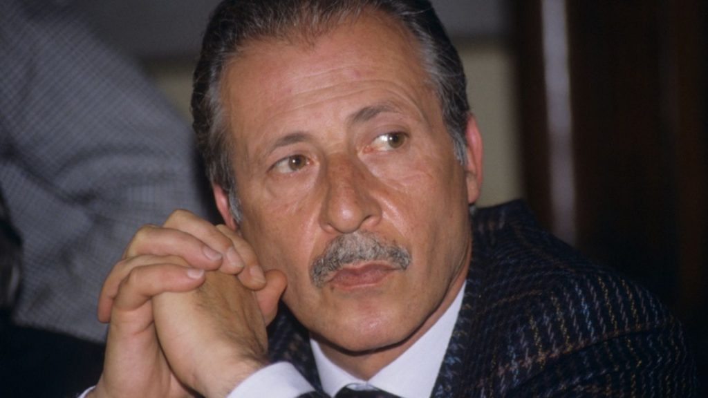 Strage di via D’Amelio, 34 anni dopo l’Italia ricorda Paolo Borsellino e gli agenti della scorta
