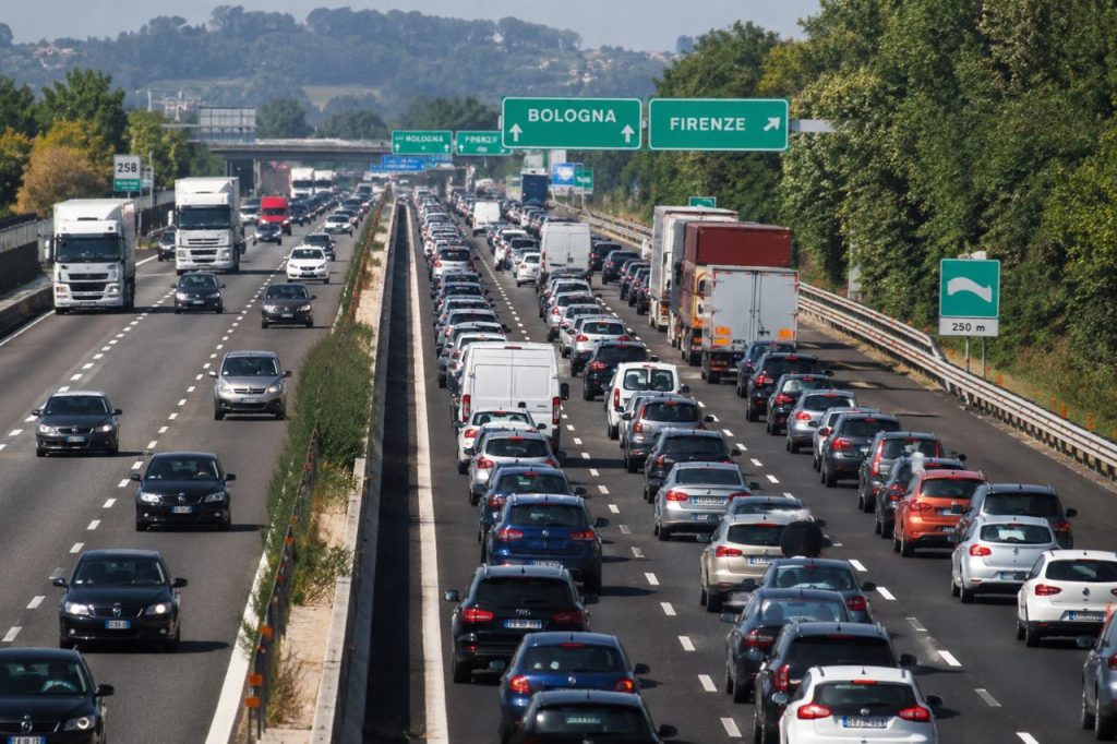 Controesodo di fine agosto, domenica da bollino rosso: oltre 25 milioni di spostamenti sulle strade