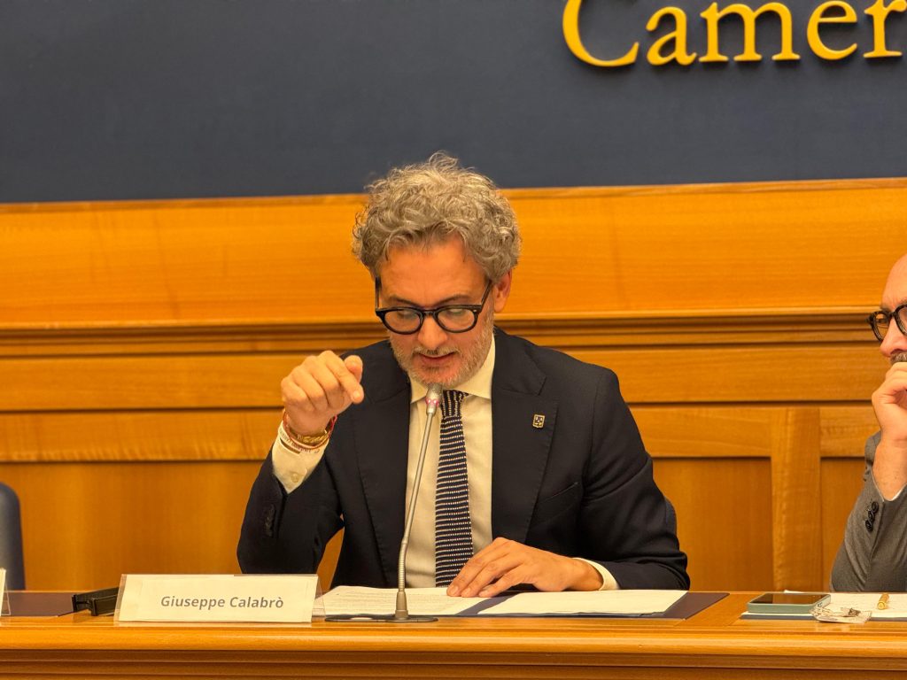 Cybersecurity e AI agentica, Calabrò (Ministero della Difesa) all’evento alla Camera: «In arrivo 1.500 militari specializzati»